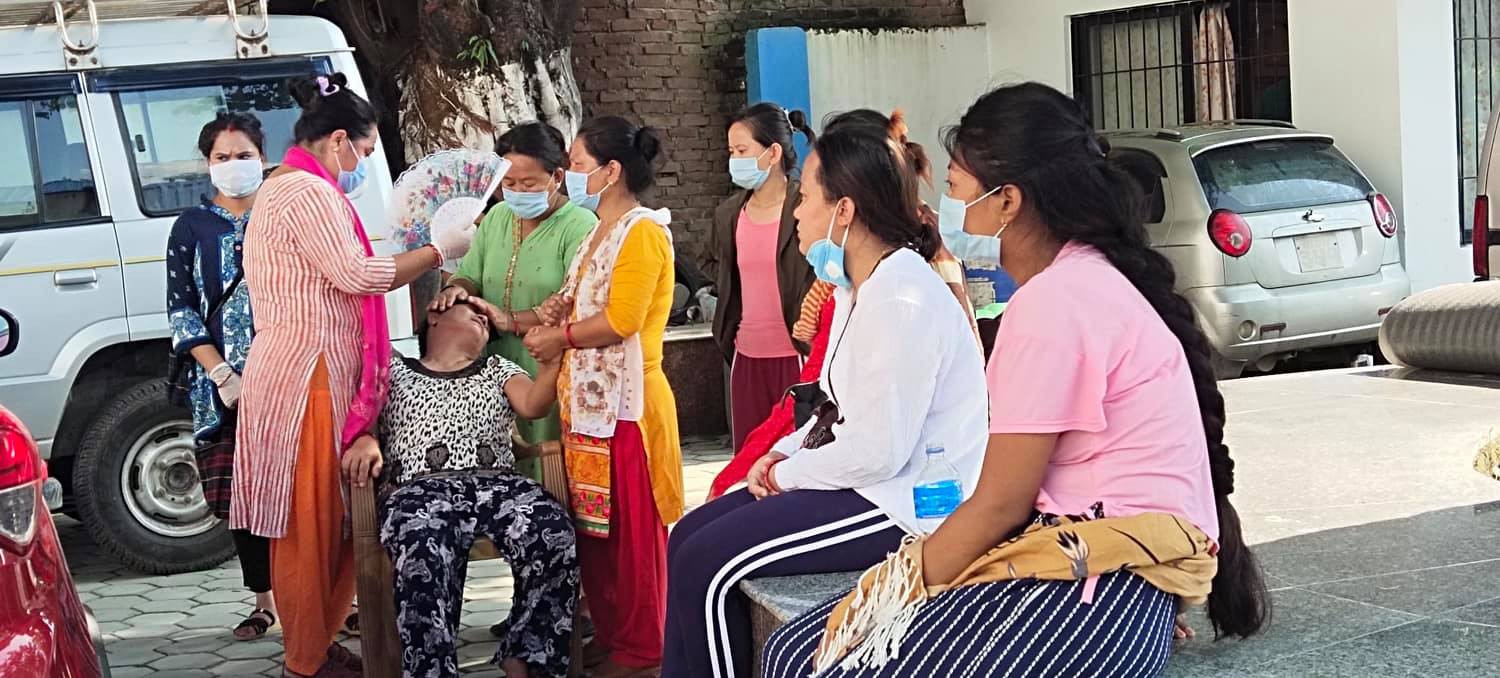 ‘अस्पतालको सहर’ चितवनमा डुलाउँदा डुलाउँदै गयो बिरामीको ज्यान