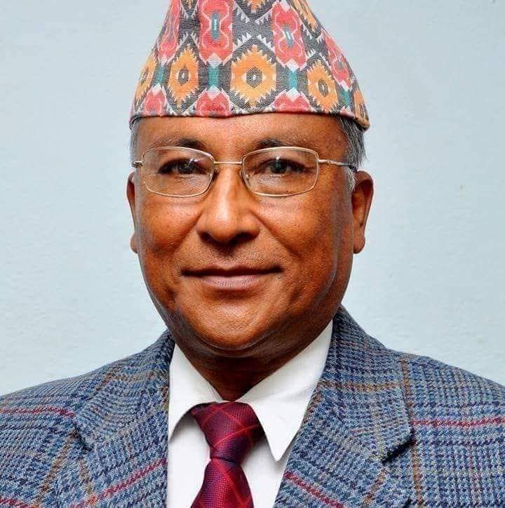 कोरोना नियन्त्रणको लागि सरकार मात्र कराएर हुँदैन, जनता पनि सचेत हुनुपर्छ: शिक्षामन्त्री श्रेष्ठ