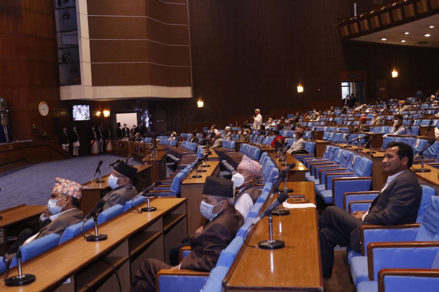 समसामयिक विषयमा सांसदहरुद्वारा सरकारको ध्यानाकर्षण