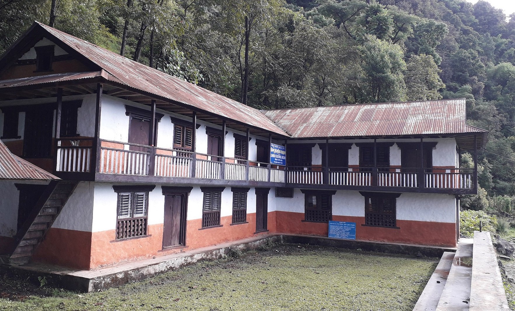 ओझेलमा पर्दै लिम्बू सङ्ग्रहालय