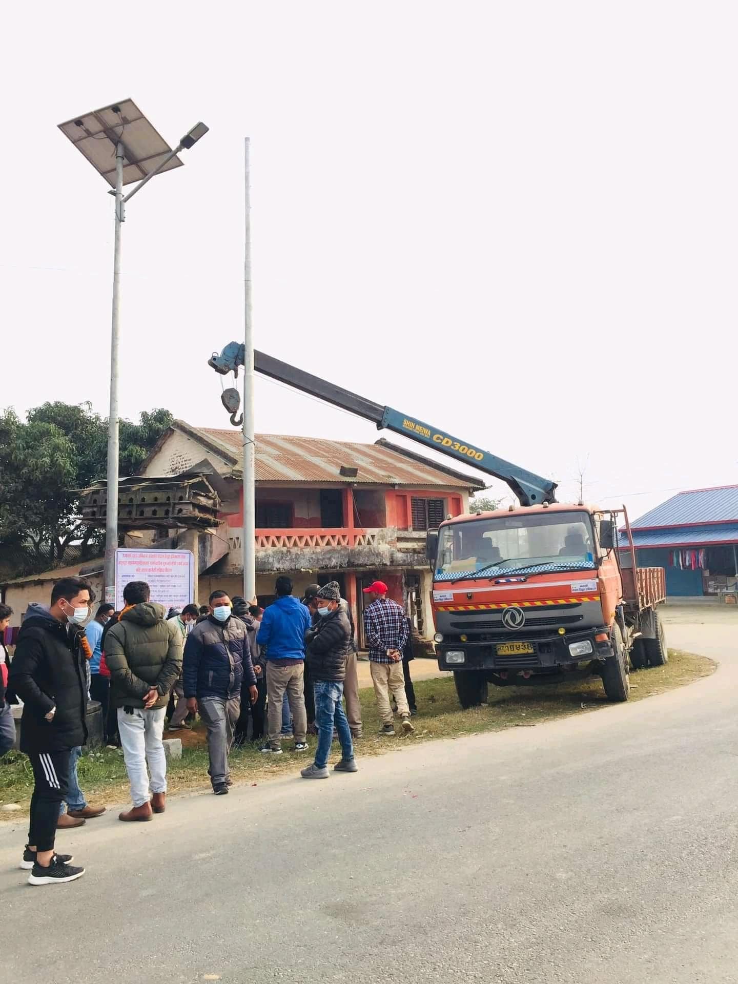 भरतपुरका मुख्य सडक तथा चोकमा ‘स्मार्ट सडक बत्ती’ जडान सुरु