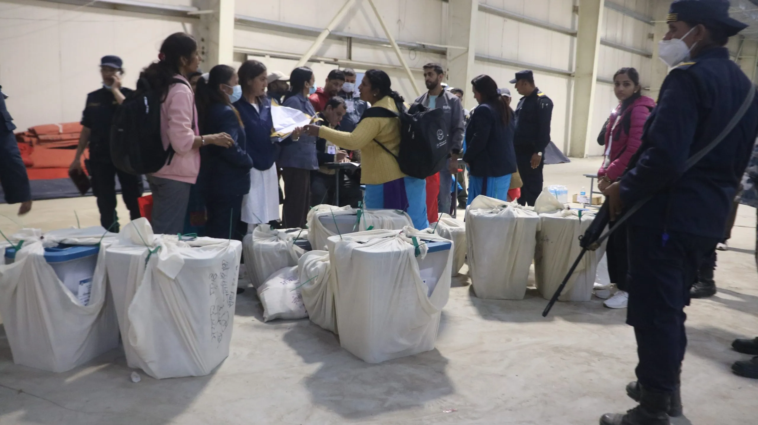 चितवनमा मतगणना सुरु हुनै बाँकी, मिथ्या सूचना प्रवाह नगर्न आग्रह