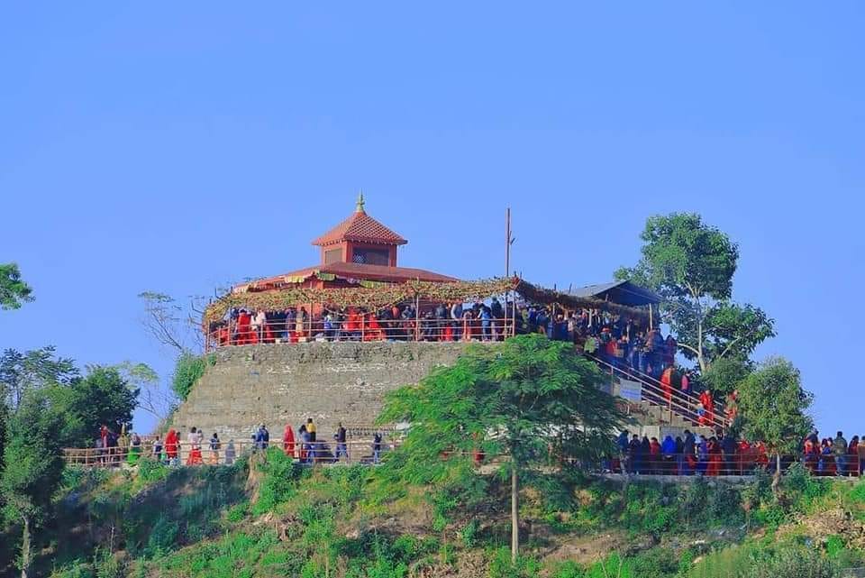 तनहुँको थानीमाई मन्दिरमा भक्तजनको आकर्षण बढ्दै