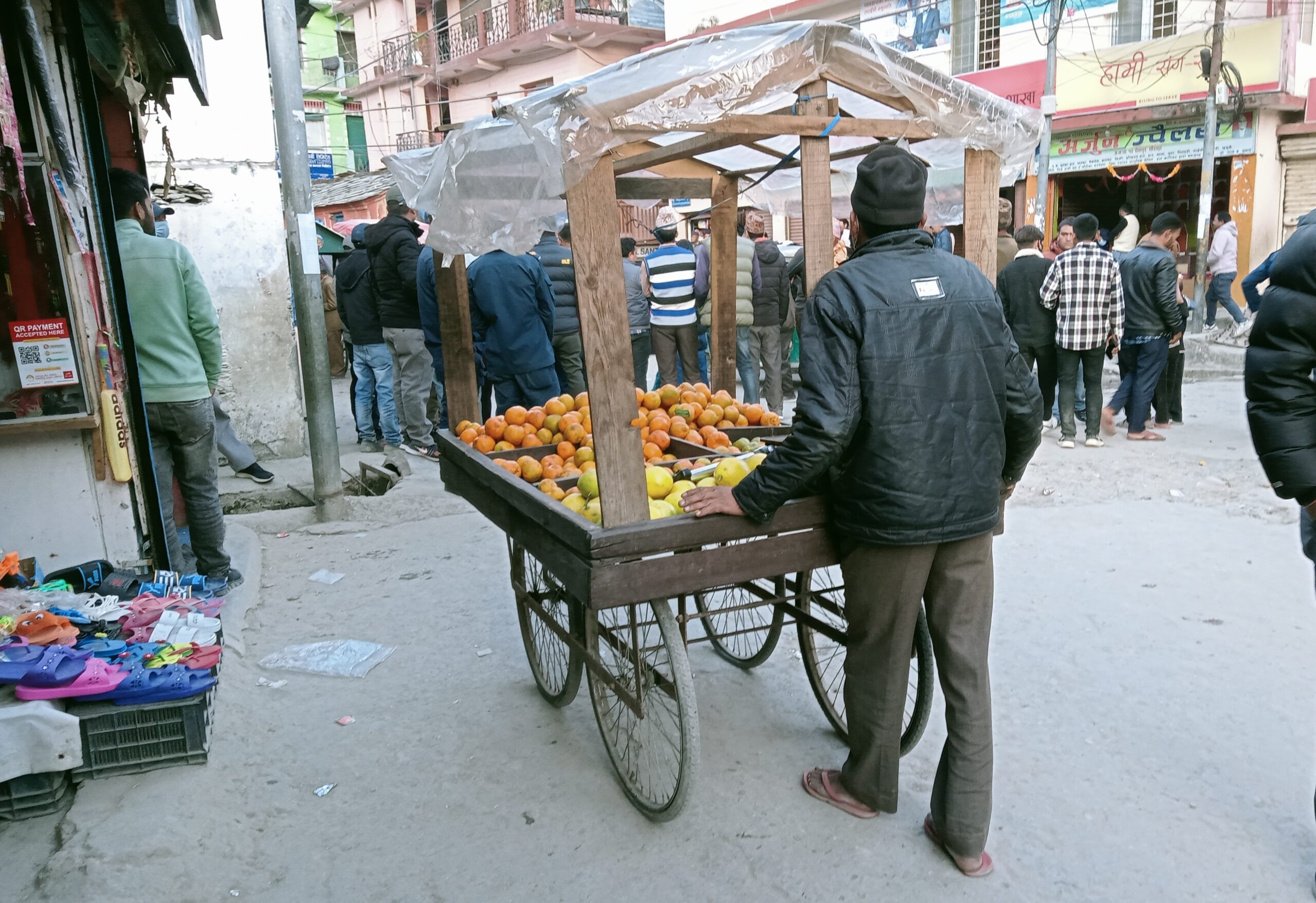 पसल–पसलमा बुङ्गली सुन्तला