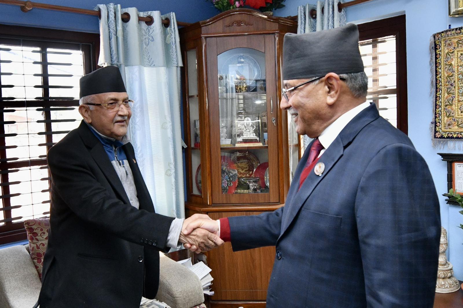 दुई वर्षपछि प्रचण्ड निवास जाँदै ओली, माधव नेपालसँगको भेटको समिक्षा हुने