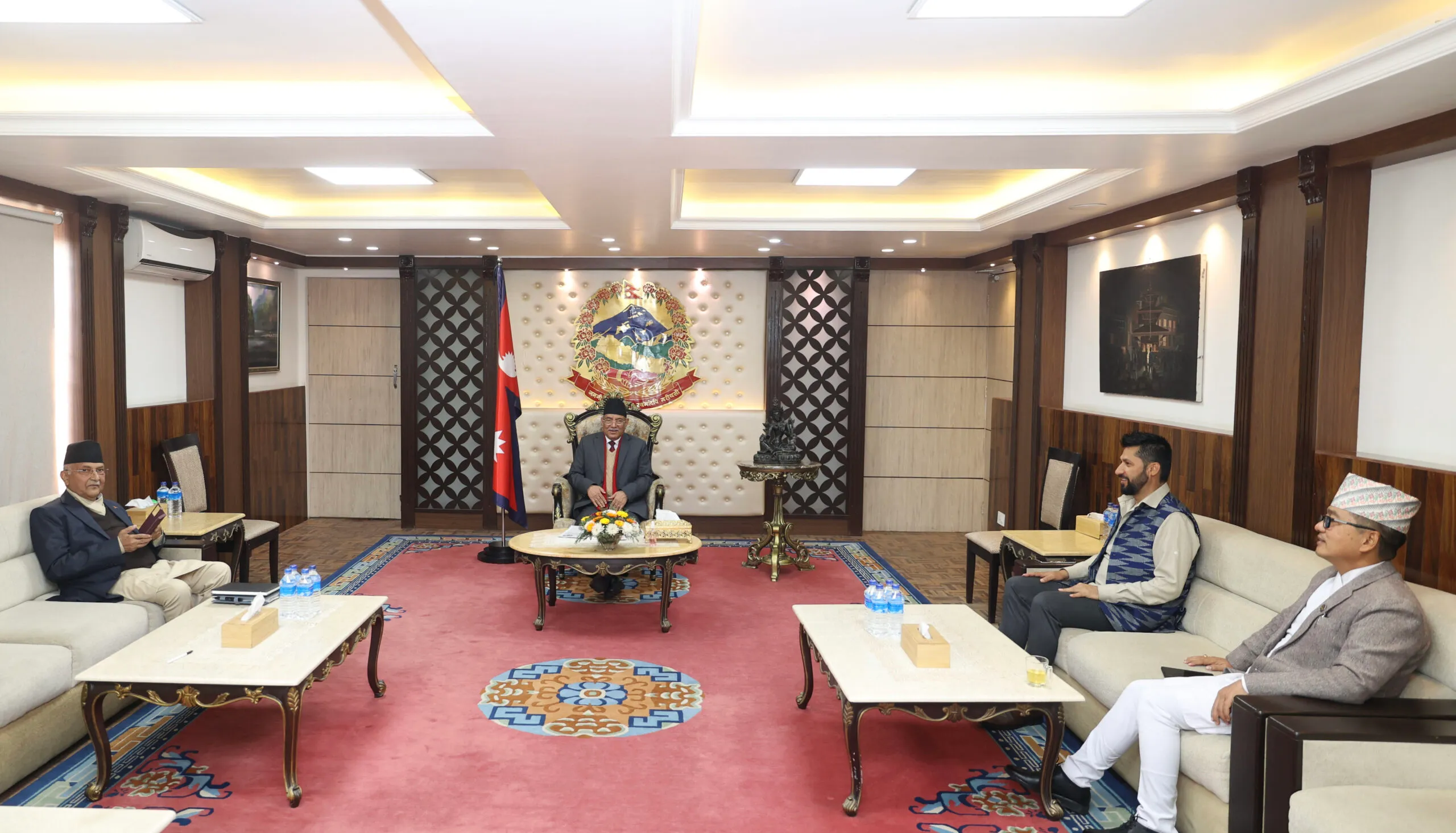 उच्चस्तरीय राजनीतक संयन्त्रको बैठक जारी