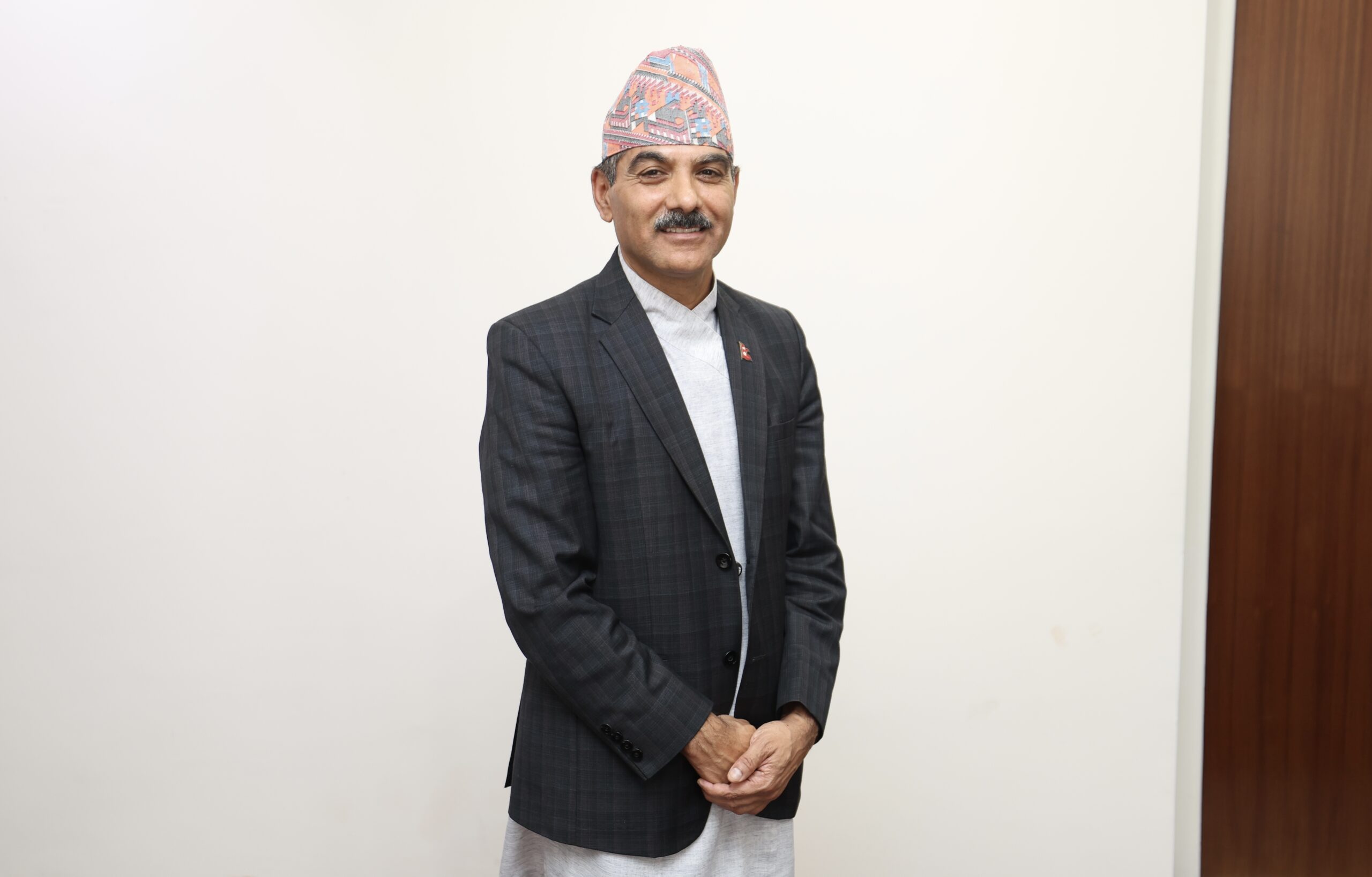 मुख्यसचिवमा डा अर्याल नियुक्त