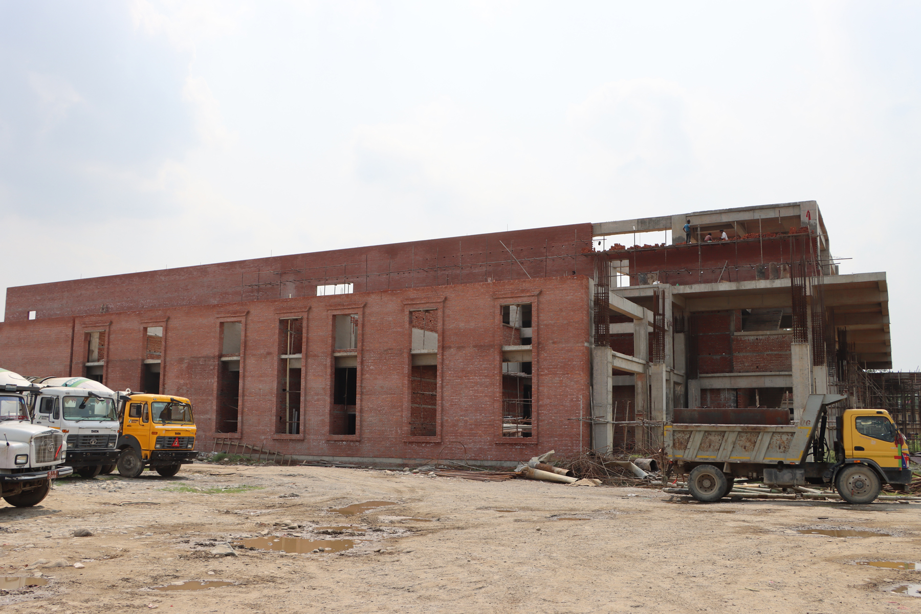 चितवनको भरतपुरमा निर्माणाधीन सिटी हल