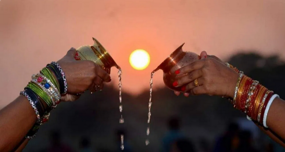 उदाउँदो सूर्यलाई अर्घ्य अर्पणसँगै छठ सम्पन्न
