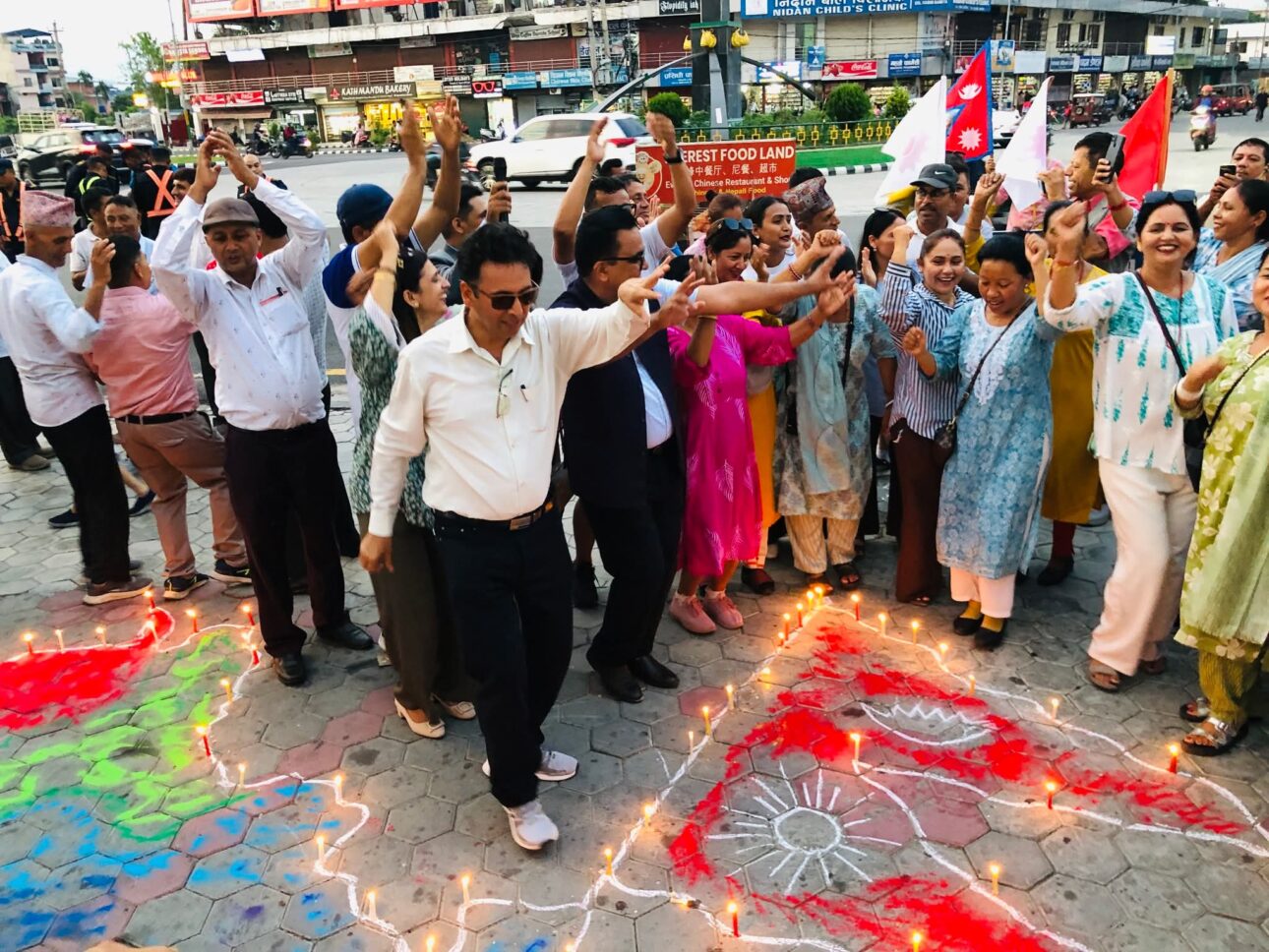 गणतन्त्र दिवसको अवसरमा चितवनका सात वटै पालिकामा एमालेको दीप प्रज्वलन