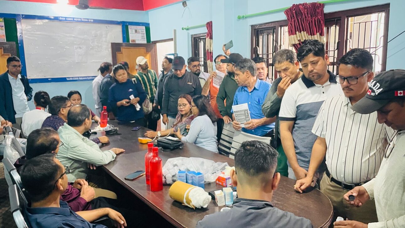 महासंघको स्थापना दिवसको अवसरमा चितवनका पत्रकारको स्वास्थ्य परीक्षण