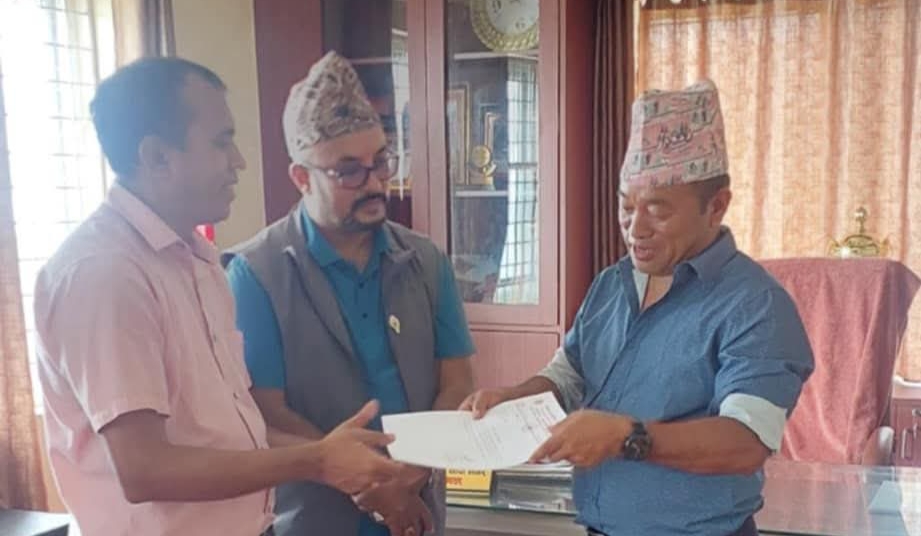 शहिदलखन गाउँपालिकालाई एमालेको मागपत्र, जनसरोकारका योजना बजेटमा समेट्न आग्रह