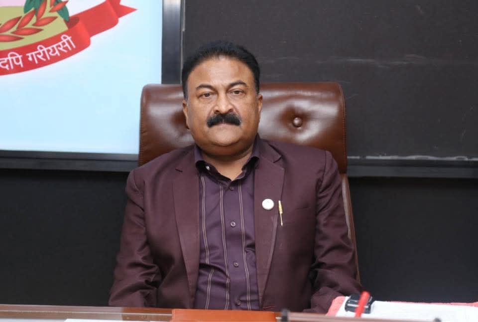 घुस ‘डिल’ अडिओ प्रकरणमा मुछिएका सामान्य प्रशासनमन्त्री  गुप्ताले दिए राजीनामा
