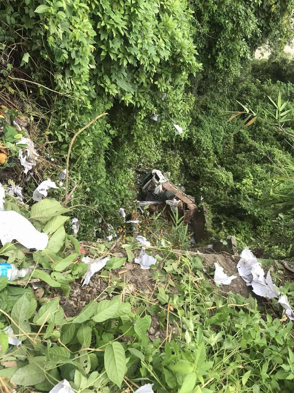 नारायणगढ-मुग्लिन सडक खण्डस्थित सिमलतालमा भारतीय ट्रक दुर्घटना