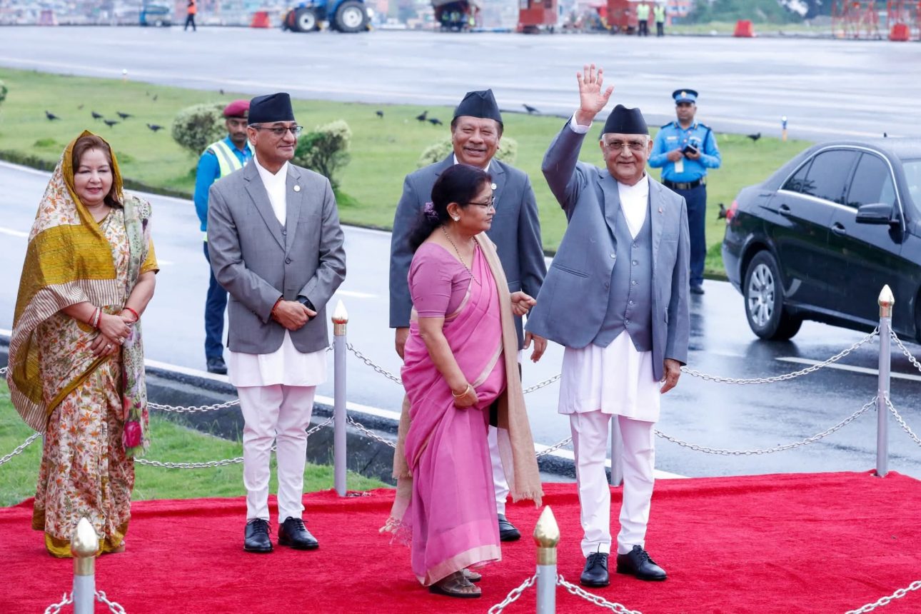 प्रधानमन्त्री ओली चीन प्रस्थान
